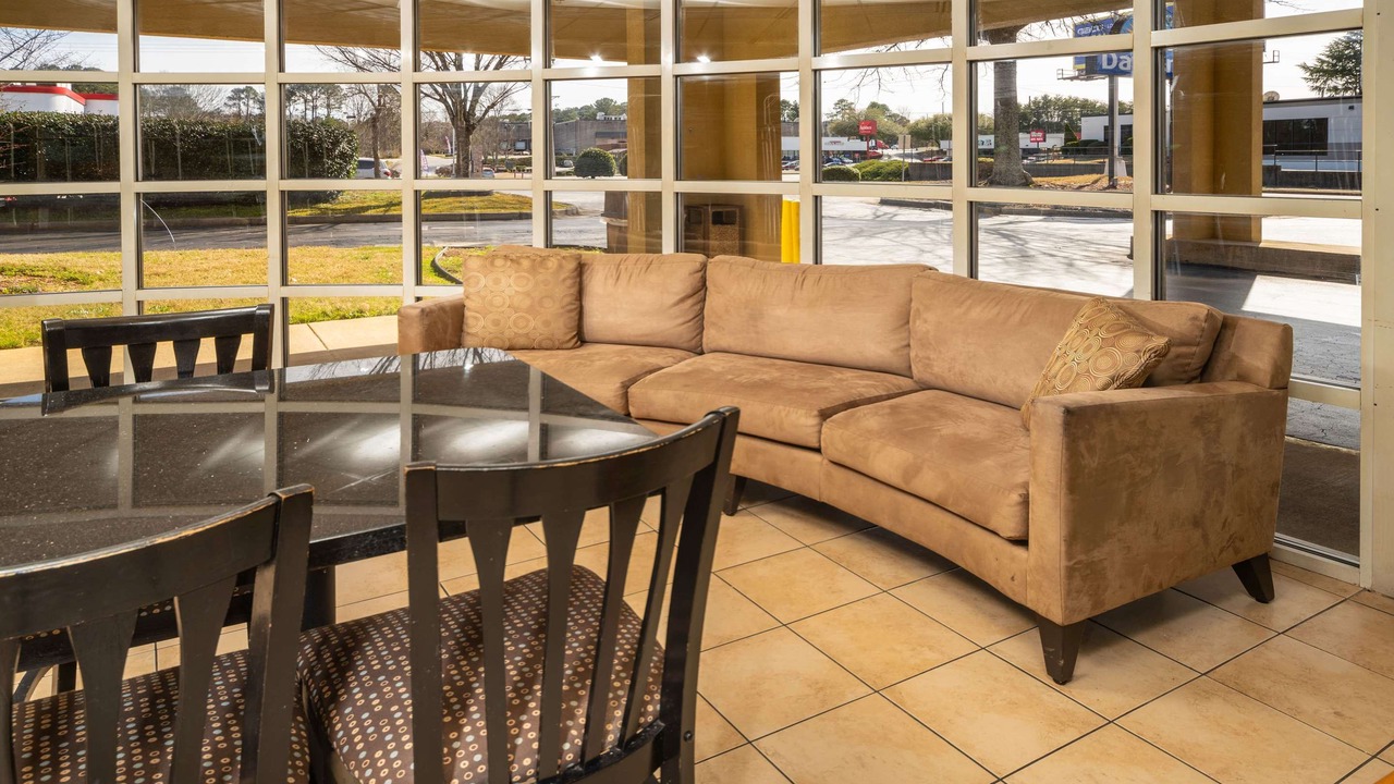 Photo of Livingroom in Stone Mountain