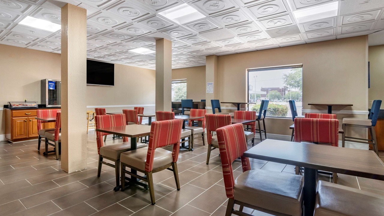 Photo of Livingroom in Statesboro