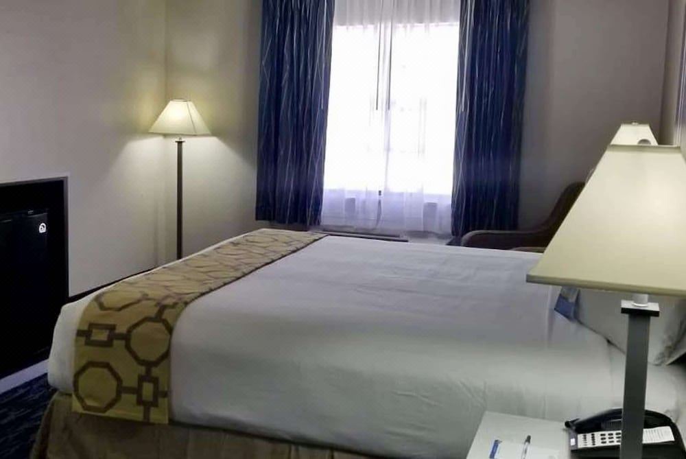Photo of Bedroom in Lakeview  Jefferson County