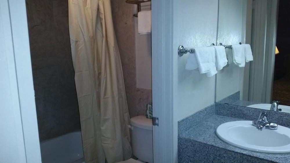 Photo of Bathroom in Waxahachie