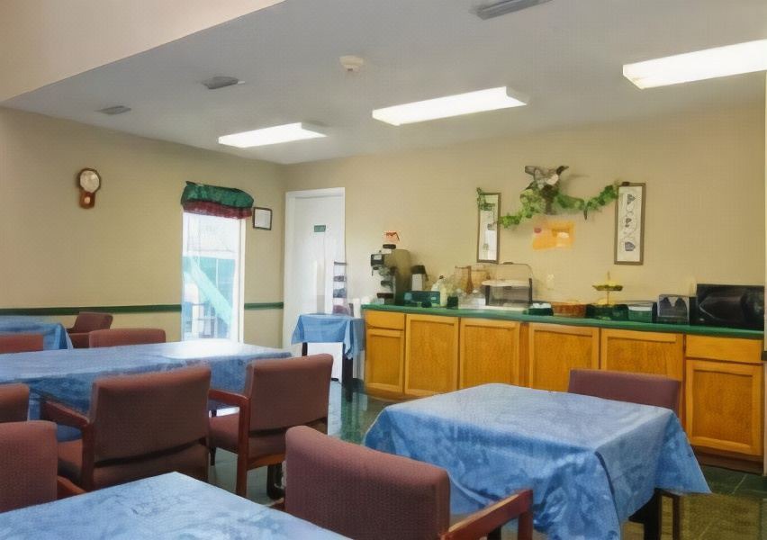 Photo of Livingroom in Eufaula