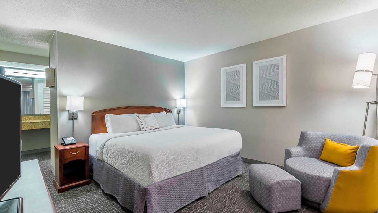 Photo of Bedroom in Downtown Chattanooga