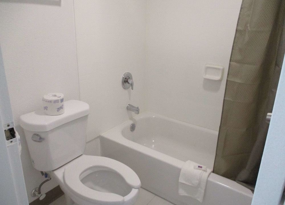 Photo of Bathroom in Graysville