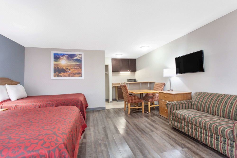 Photo of Livingroom in Clinton