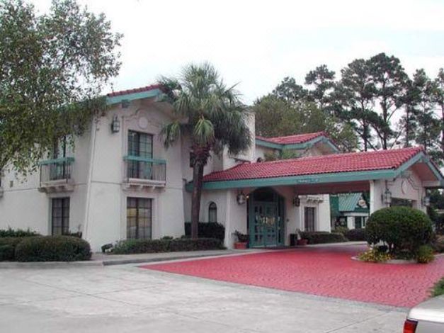 Photo of Buildings in Savannah