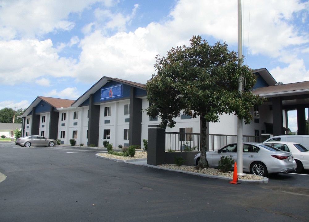 Photo of Buildings in Graysville