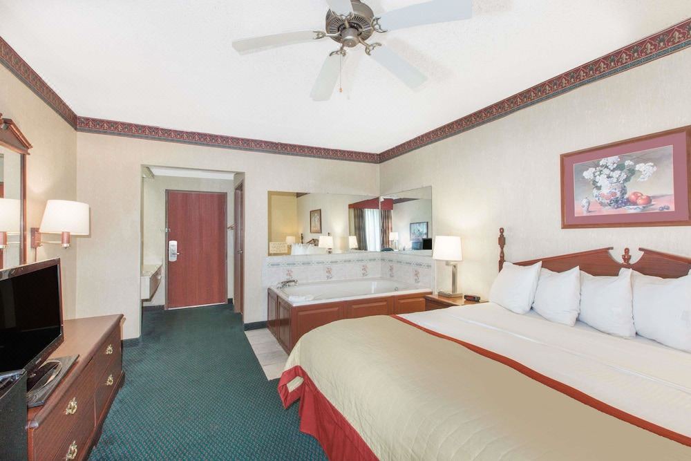 Photo of Bedroom in Jonesboro