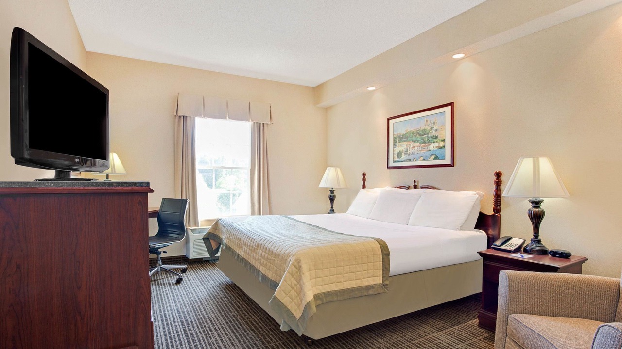 Photo of Bedroom in Pearl