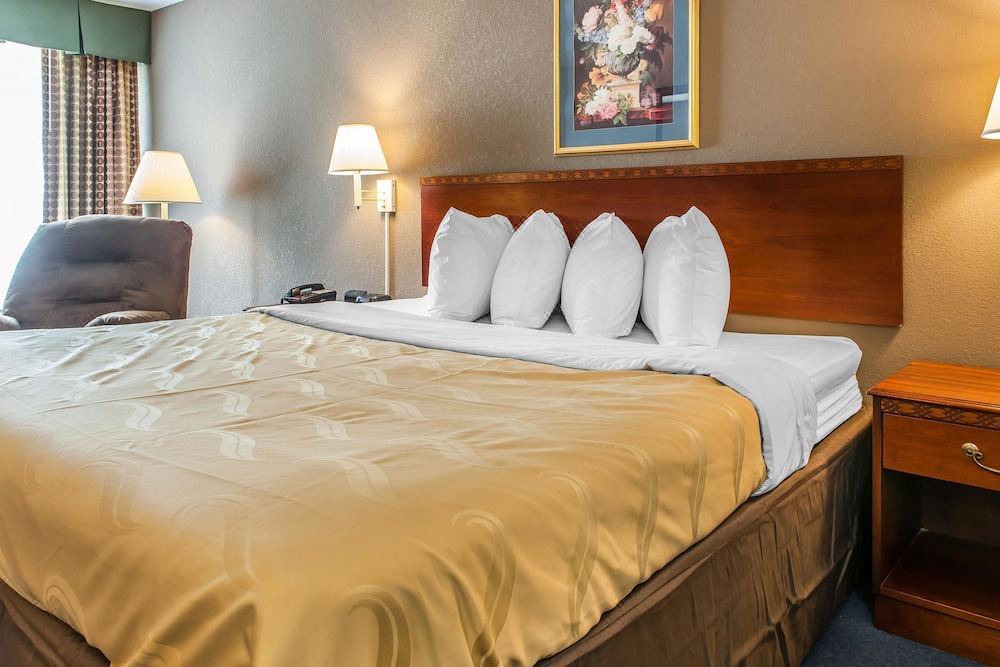 Photo of Bedroom in Lewisport