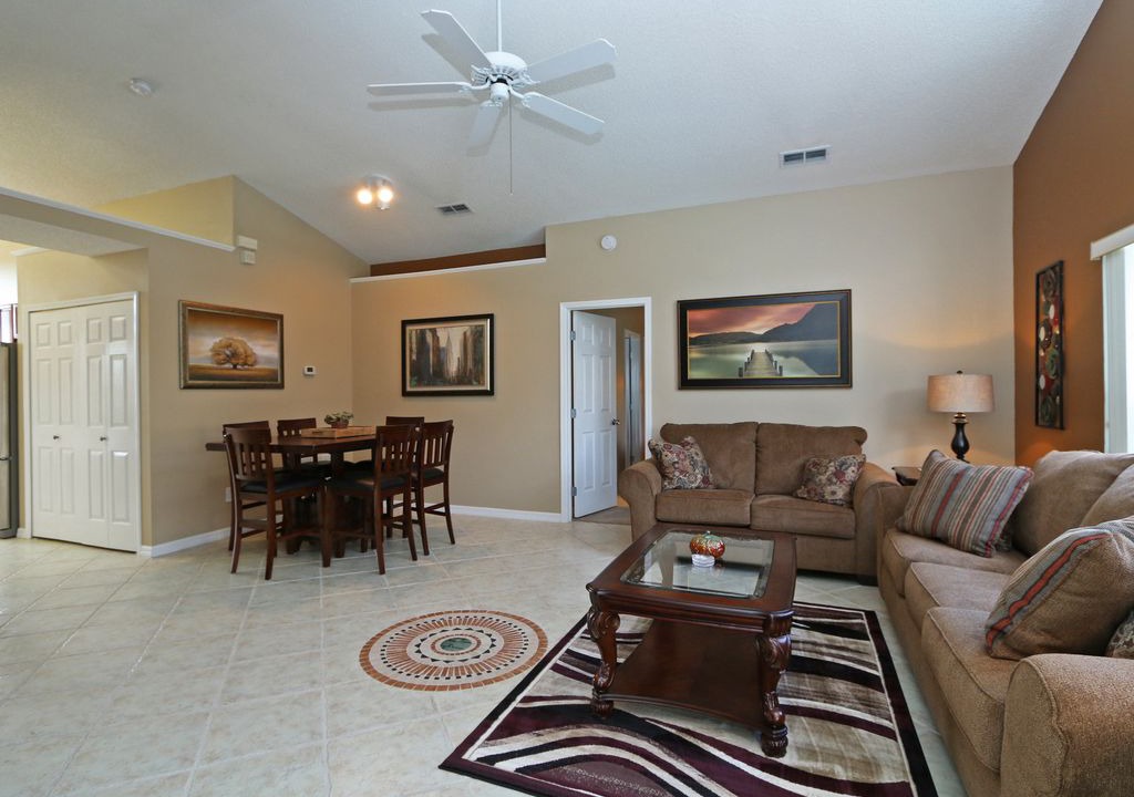 Photo of Livingroom in Country Creek Estates