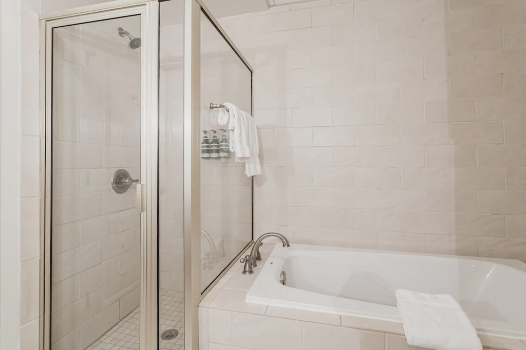 Photo of Bathroom in Downtown Memphis