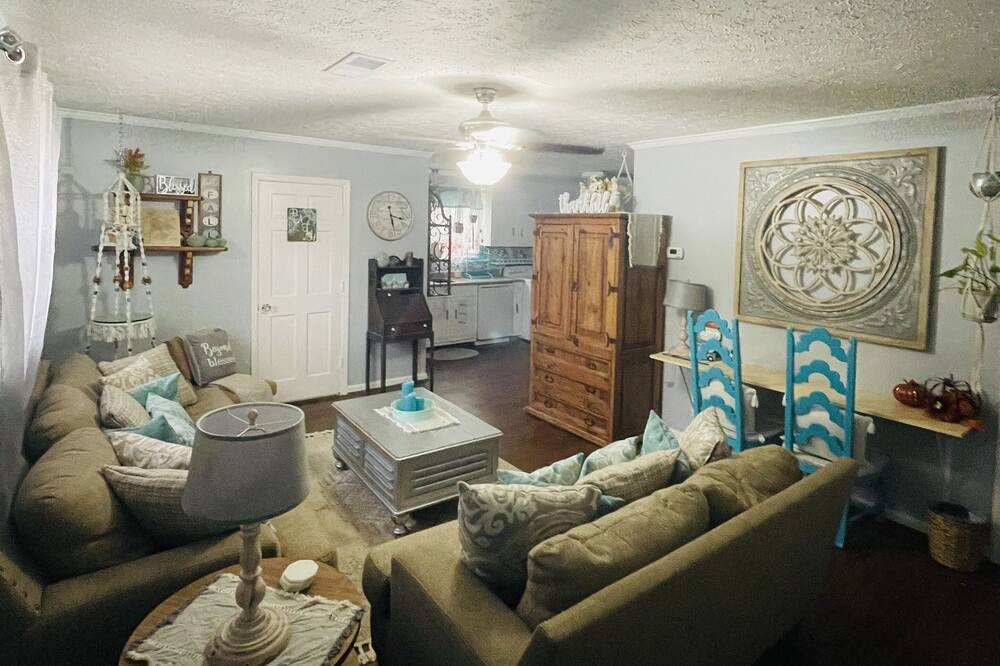 Photo of Livingroom in Cochran