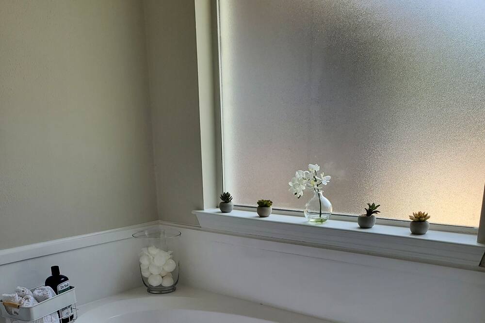 Photo of Bathroom in Saint Elmo