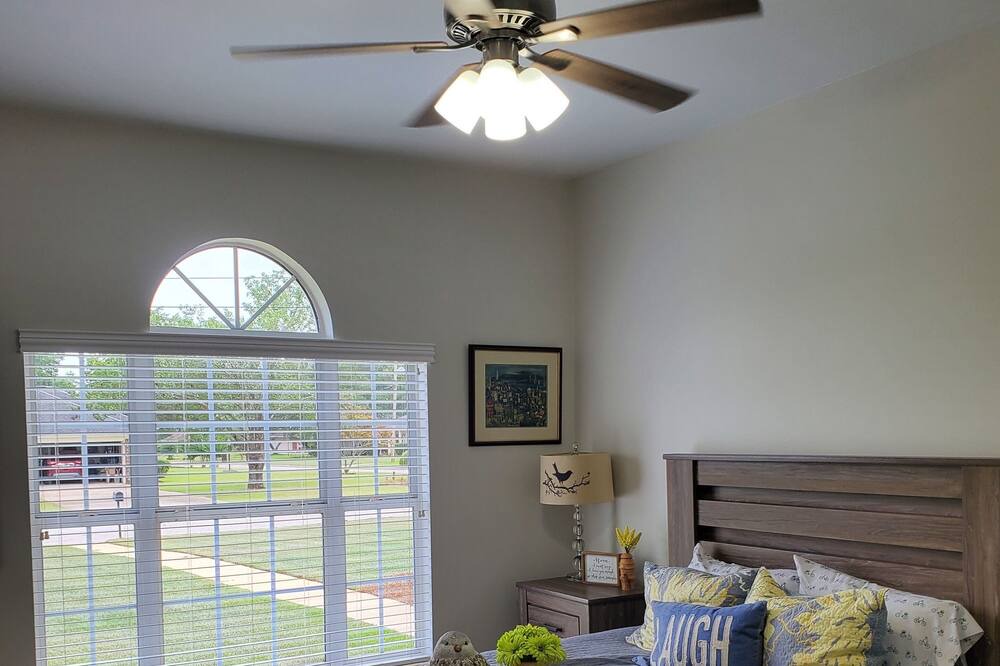 Photo of Bedroom in Saint Elmo