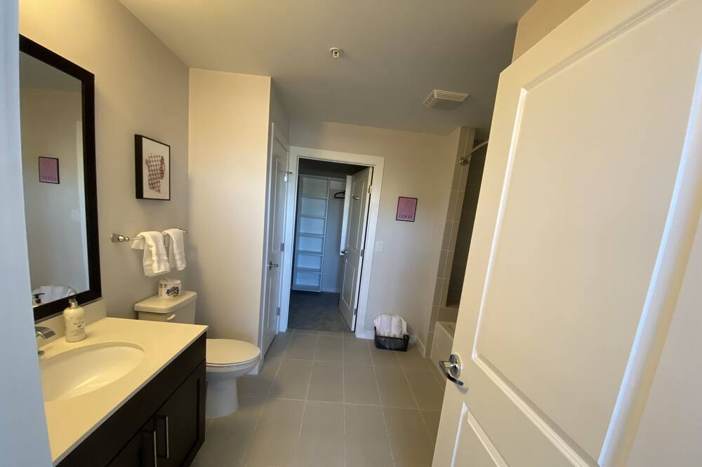 Photo of Bathroom in Lenox