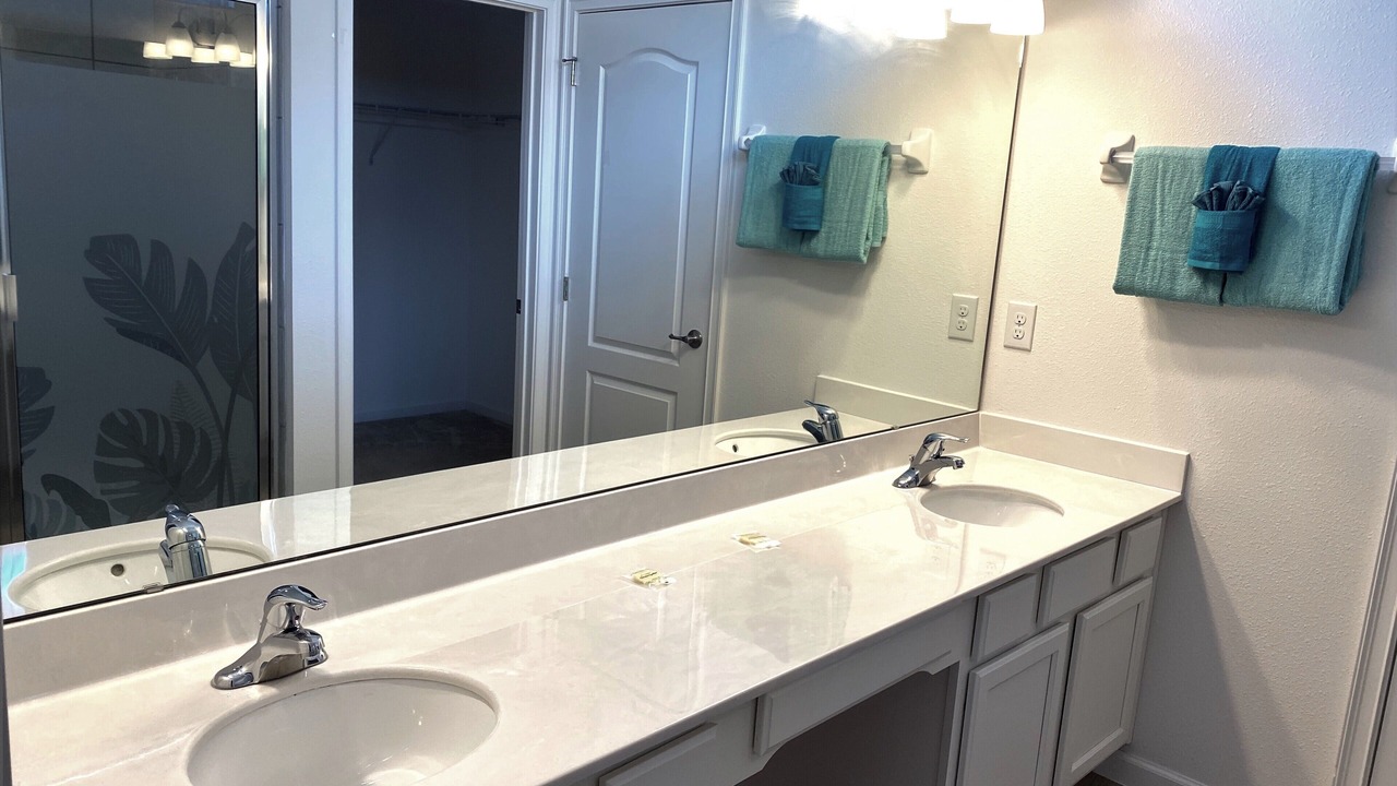 Photo of Bathroom in Sunridge Woods