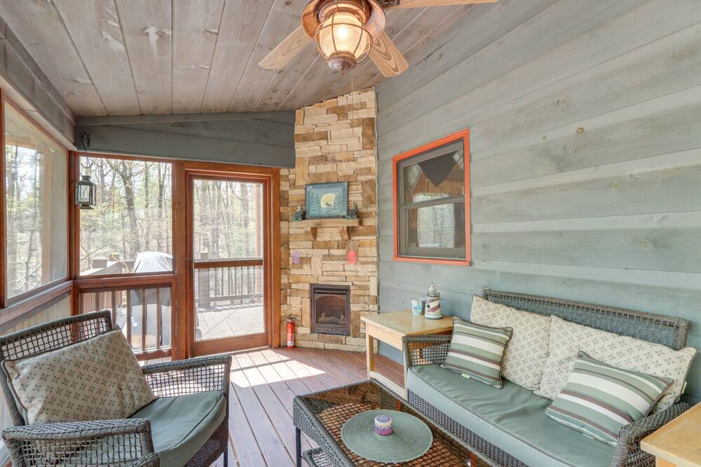 Photo of Livingroom in Ellijay