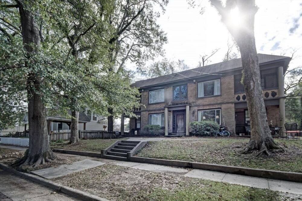 Photo of Outdoor in Clinton