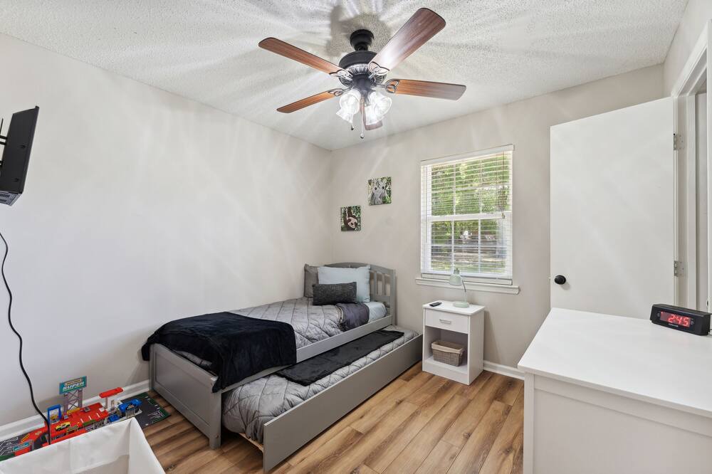 Photo of Bedroom in Hinesville
