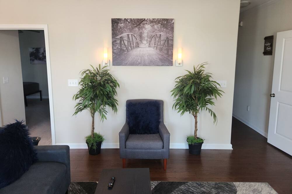 Photo of Livingroom in Collierville
