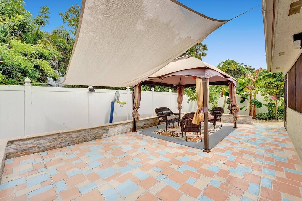 Photo of Patio Balcony in Lauderhill