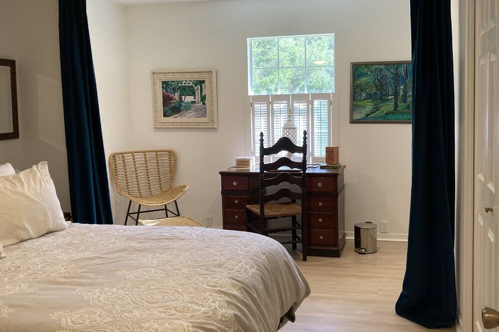 Photo of Bedroom in Fairhope