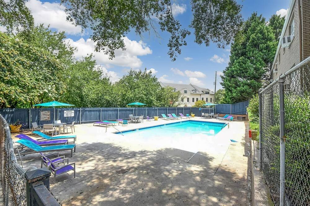 Photo of Outdoor in Lindbergh