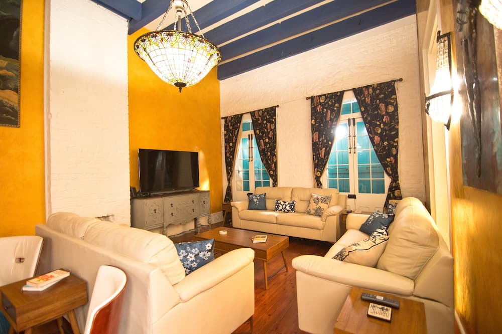 Photo of Livingroom in Treme