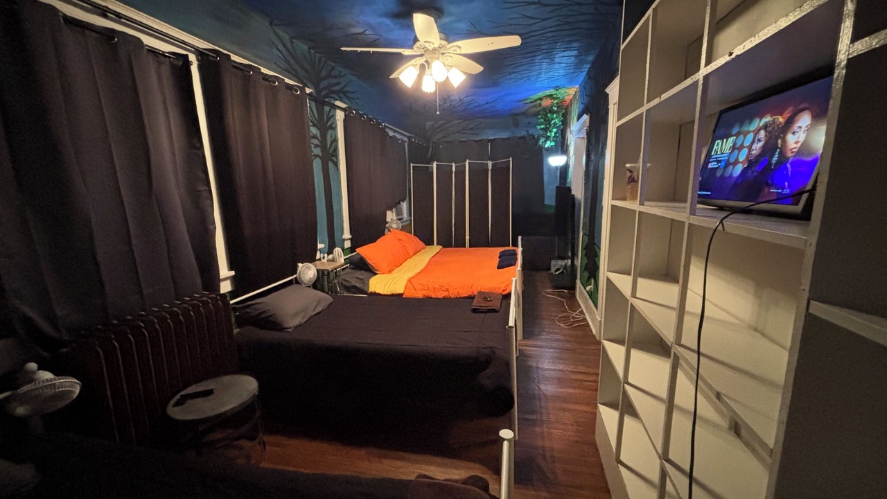 Photo of Bedroom in Crosstown