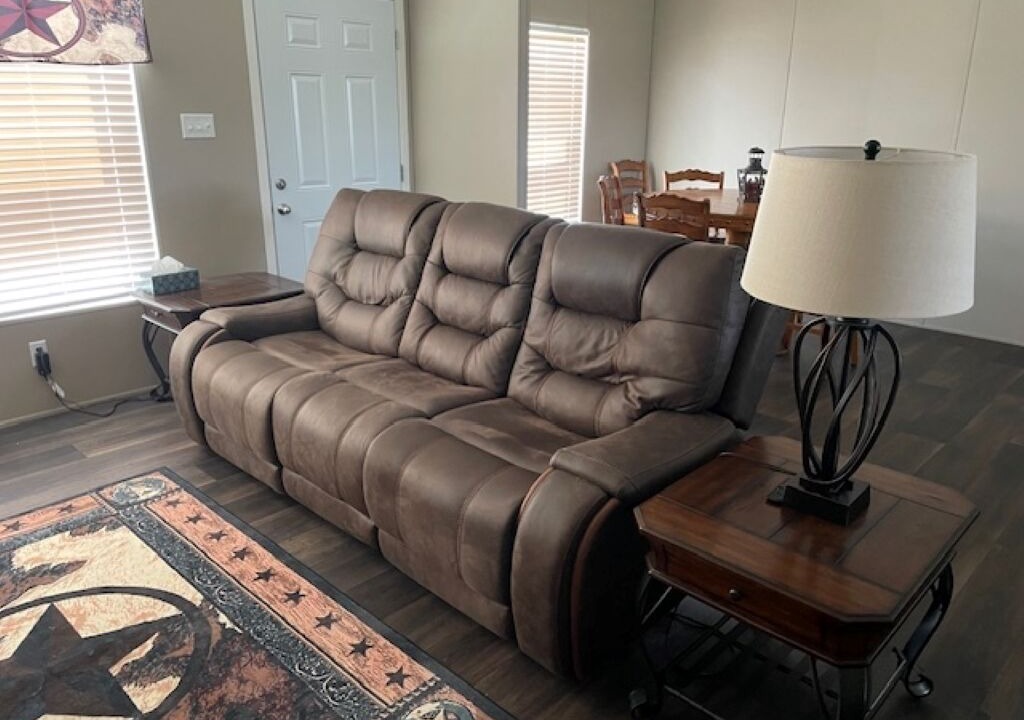 Photo of Livingroom in Sweetwater