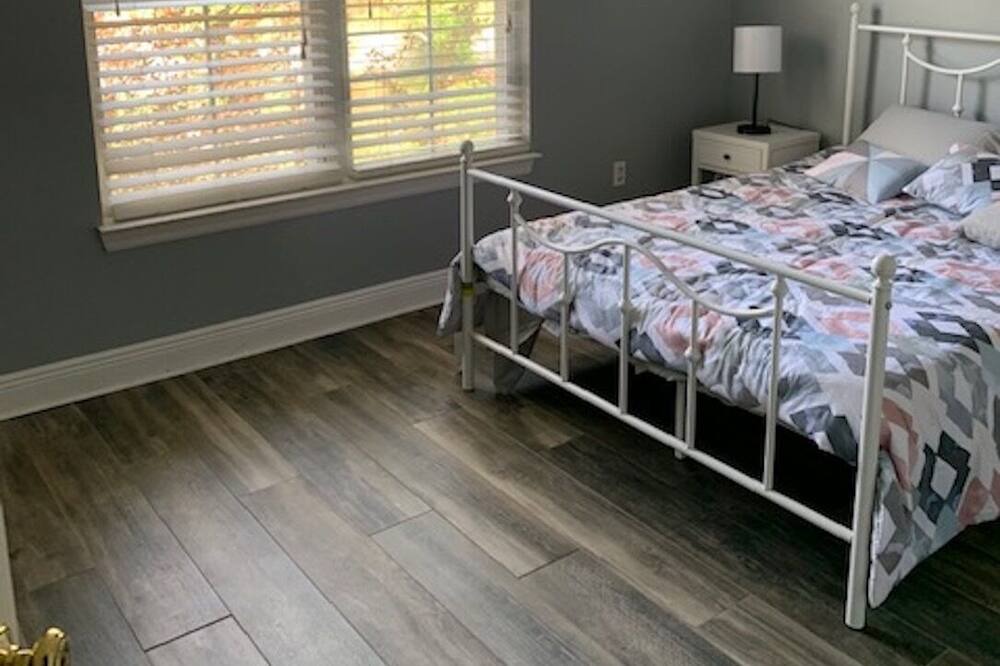 Photo of Bedroom in Pass Christian
