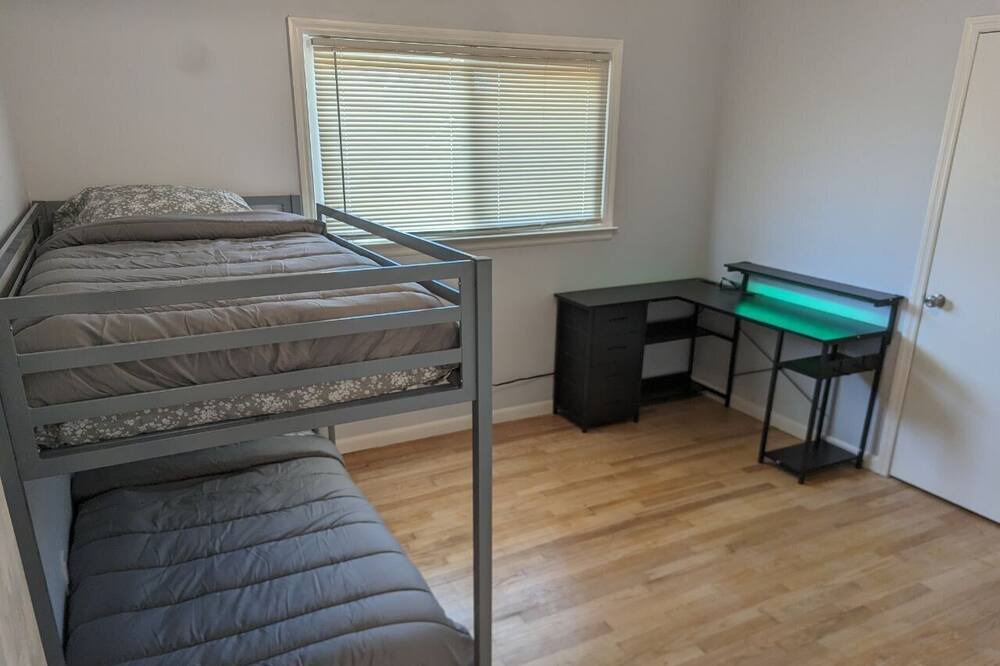 Photo of Bedroom in Arcadia