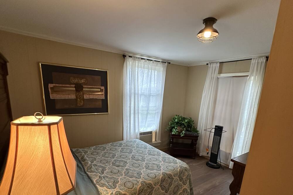Photo of Bedroom in Poplarville