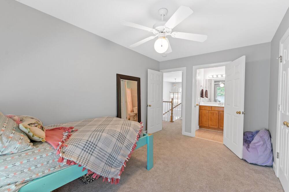 Photo of Bedroom in Conestee