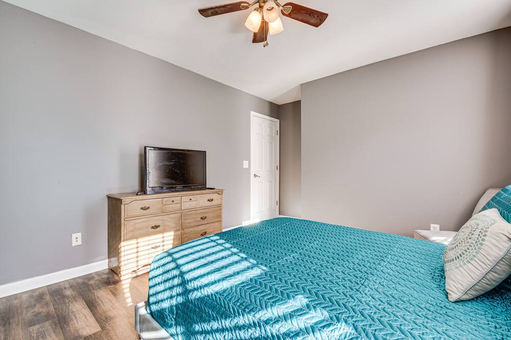 Photo of Bedroom in Mableton
