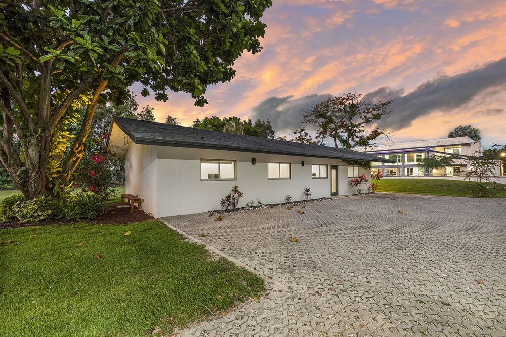 Photo of Outdoor in Southwest Ranches