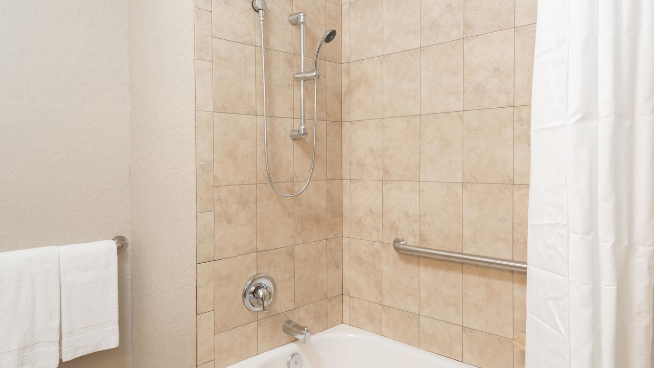 Photo of Bathroom in Harbor Village