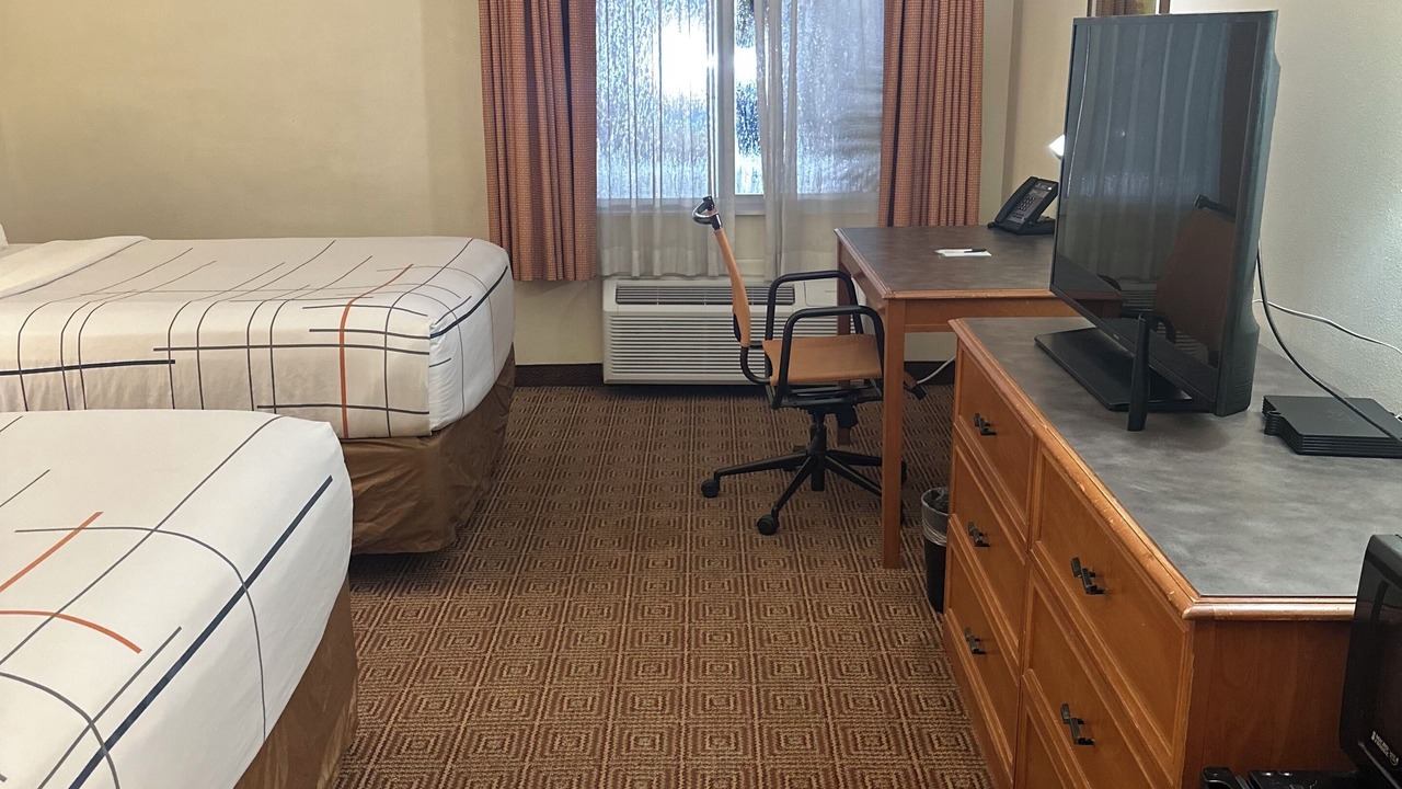 Photo of Bedroom in Sunrise