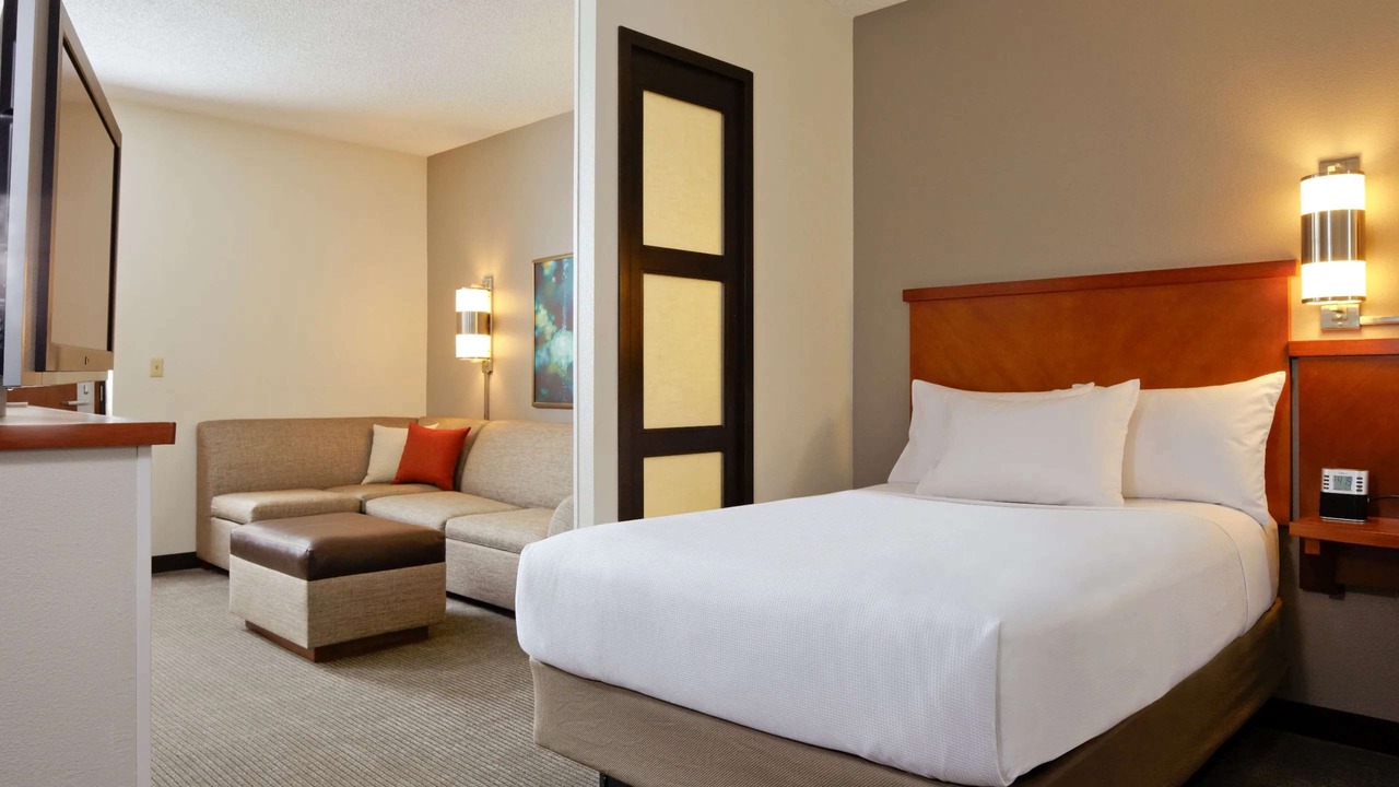 Photo of Bedroom in Gwinnett Place