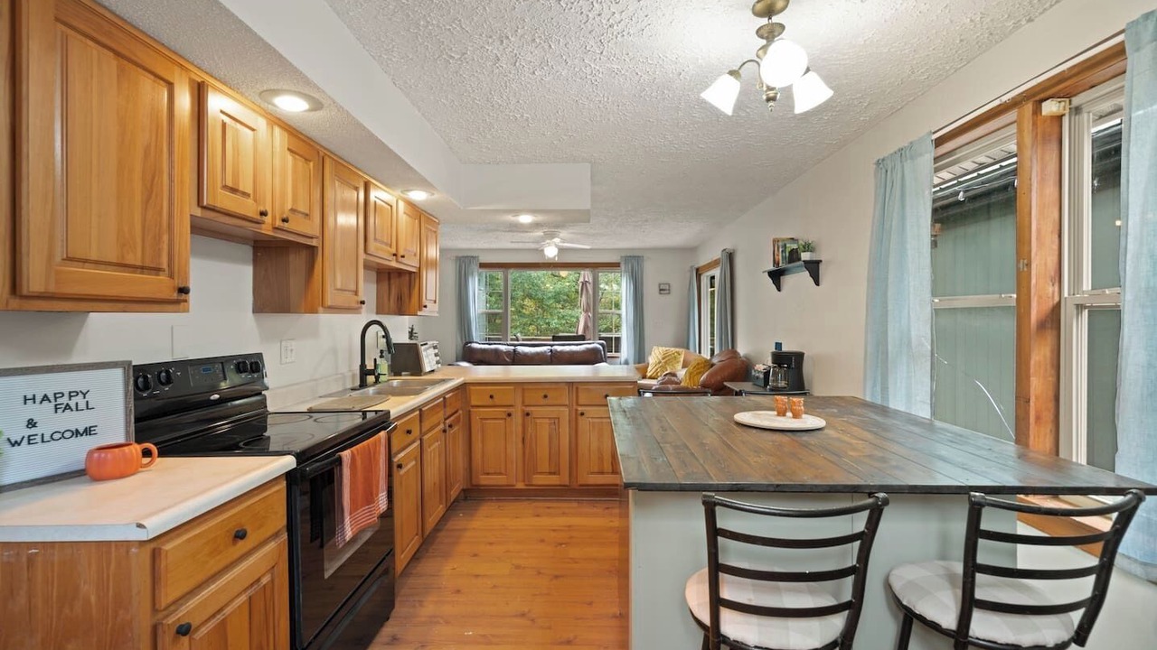 Photo of Kitchen in Taswell
