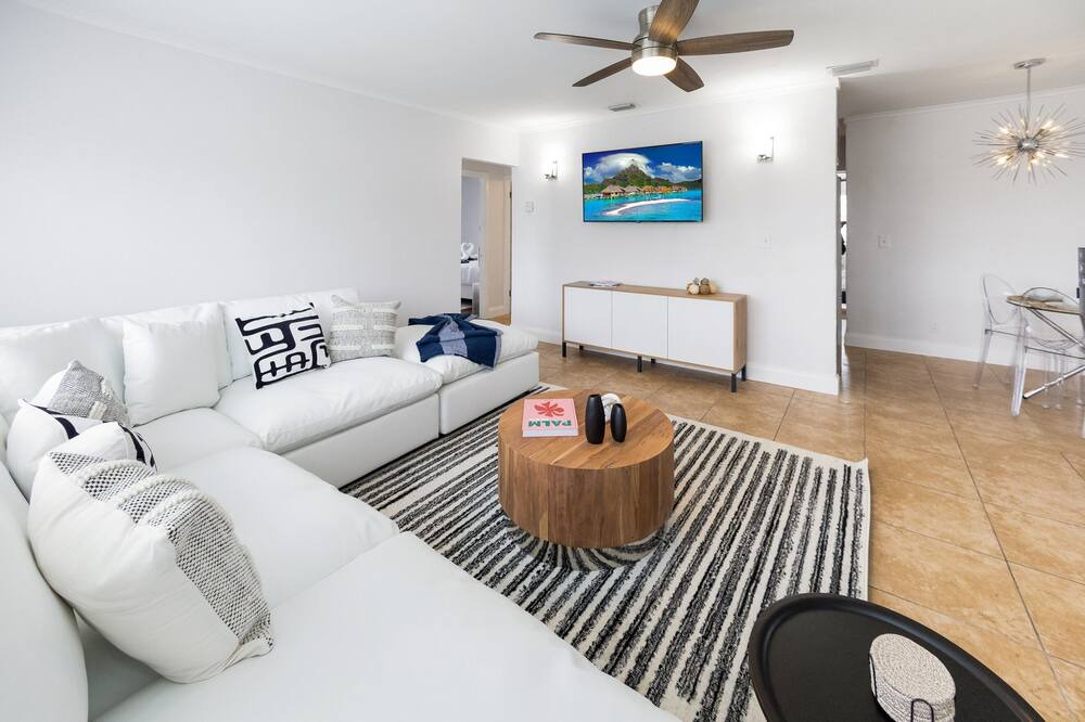Photo of Livingroom in Parker Ridge