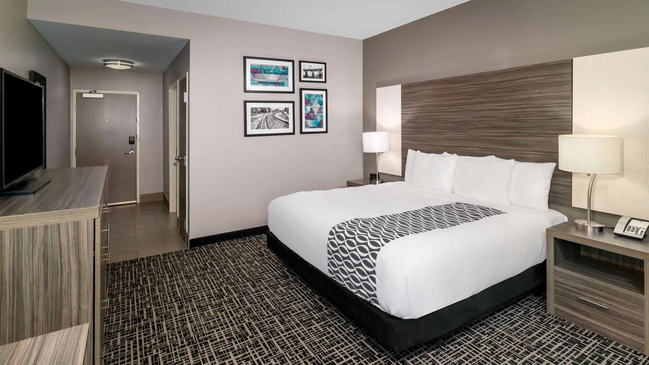 Photo of Bedroom in Forsyth