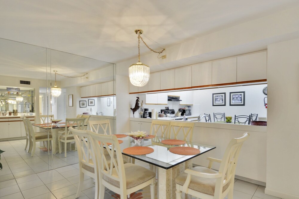Photo of Livingroom in Key West
