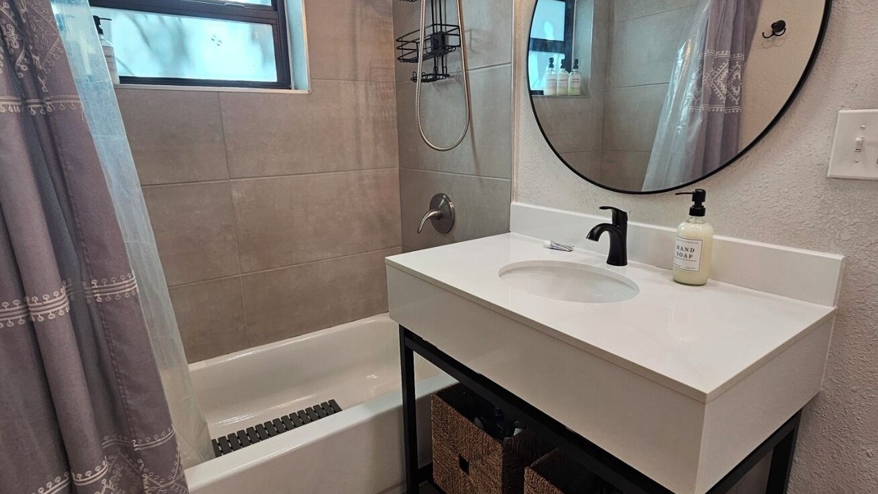Photo of Bathroom in North Andrews Gardens