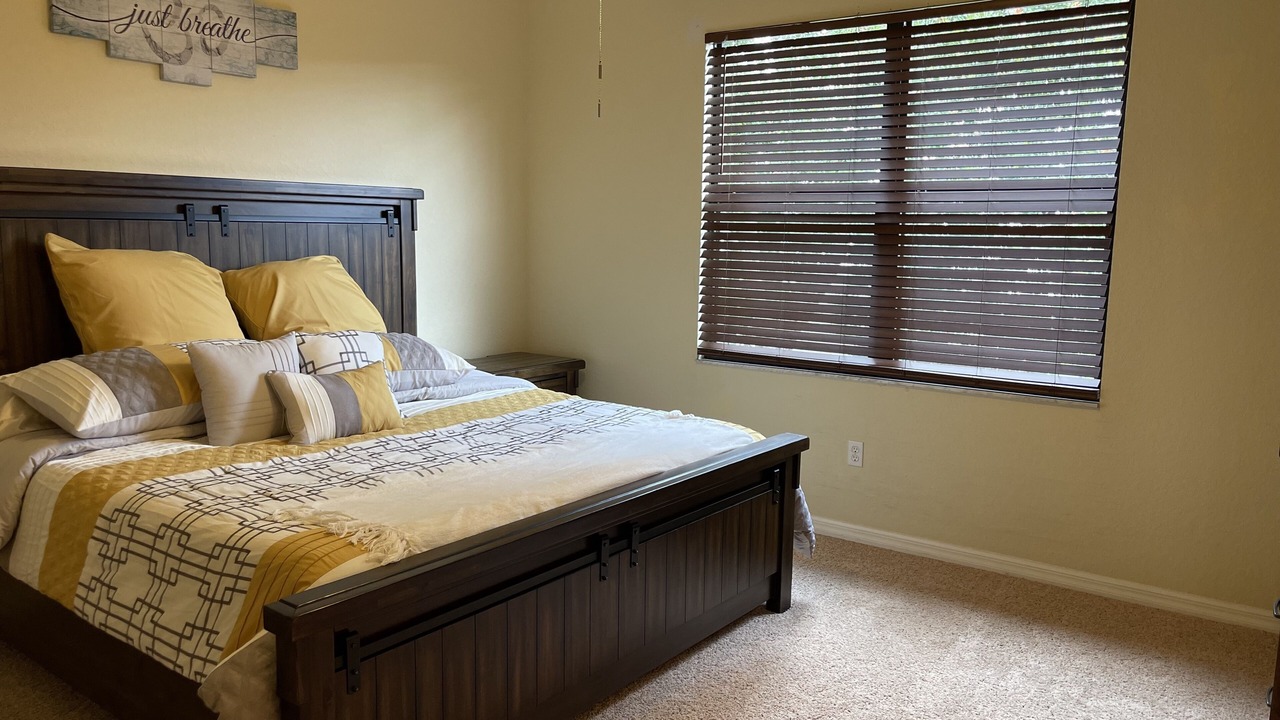 Photo of Bedroom in Fedhaven
