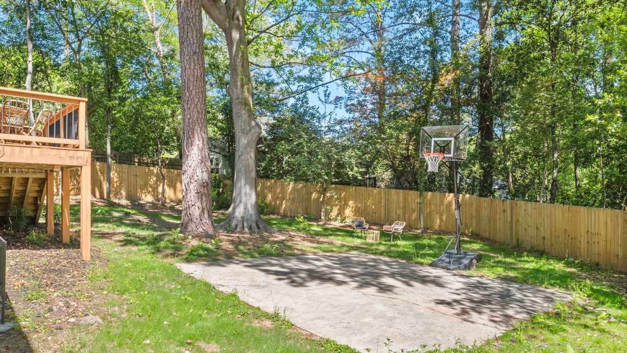 Photo of Outdoor in Garden Hills