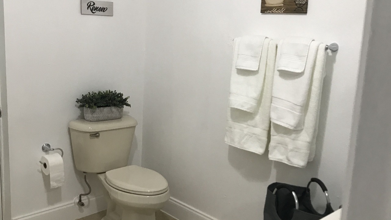 Photo of Bathroom in Clair-Mel City