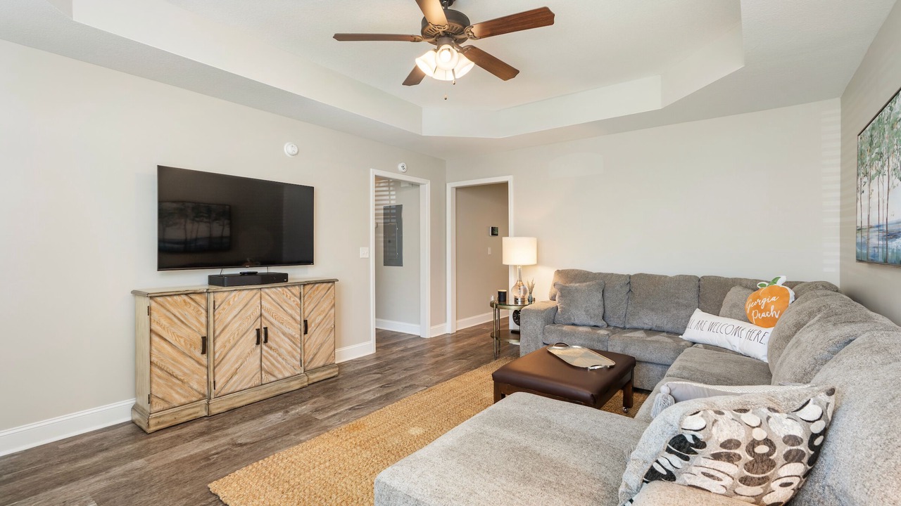 Photo of Livingroom in Perry