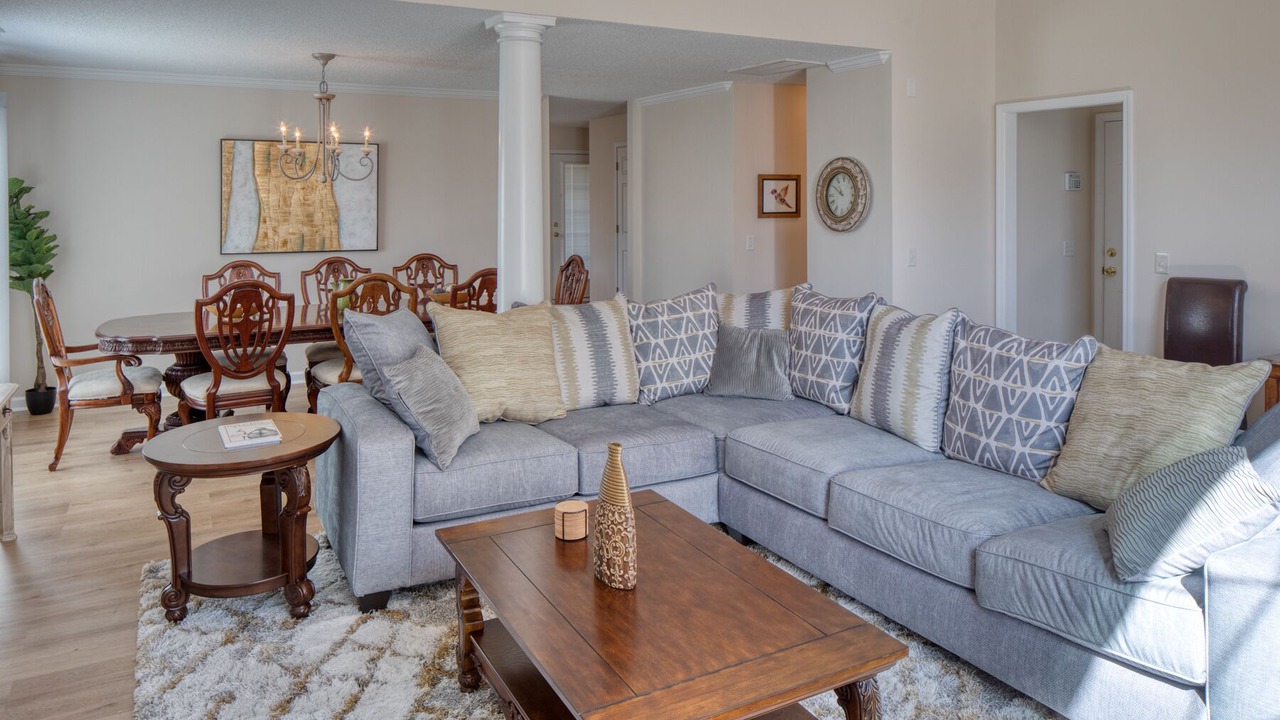 Photo of Livingroom in Pooler