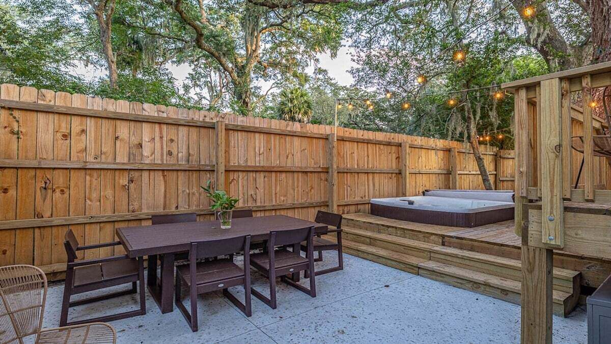 Photo of Outdoor in King City